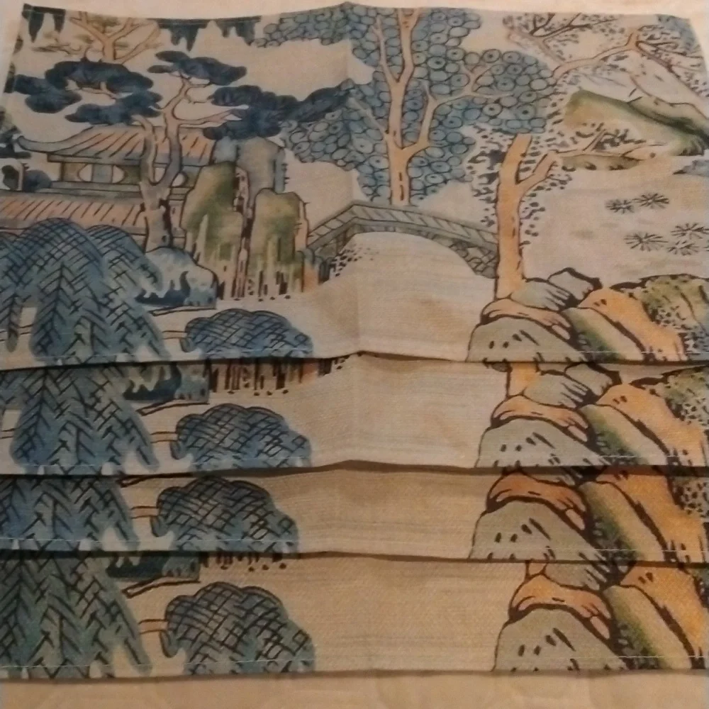 4 Placemats (linen feel); Asian gardens pattern. Dress up your table inexpensive